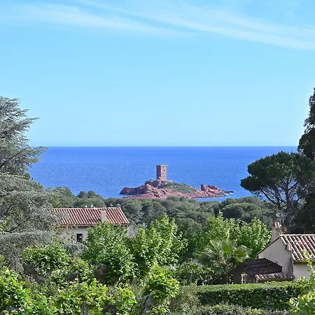 Lägenhet Village Cap Esterel - Le Belvedere-2 By Interhome