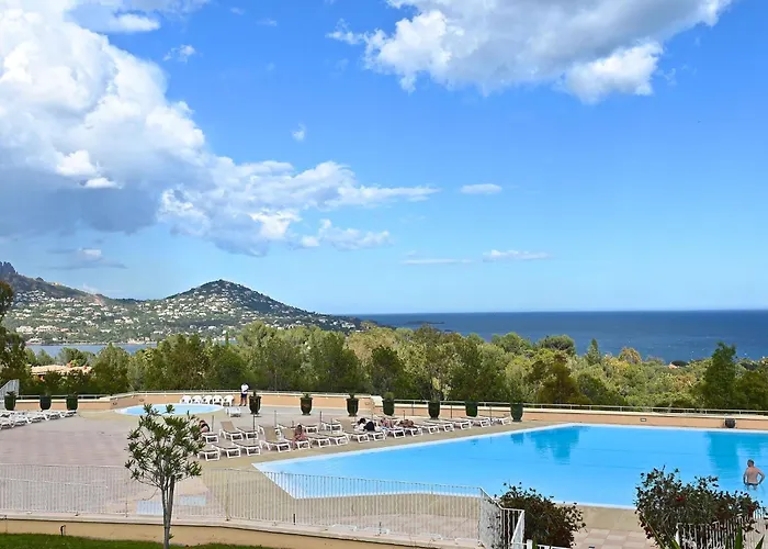 Le Belvedere - V2 013 By Interhome *
